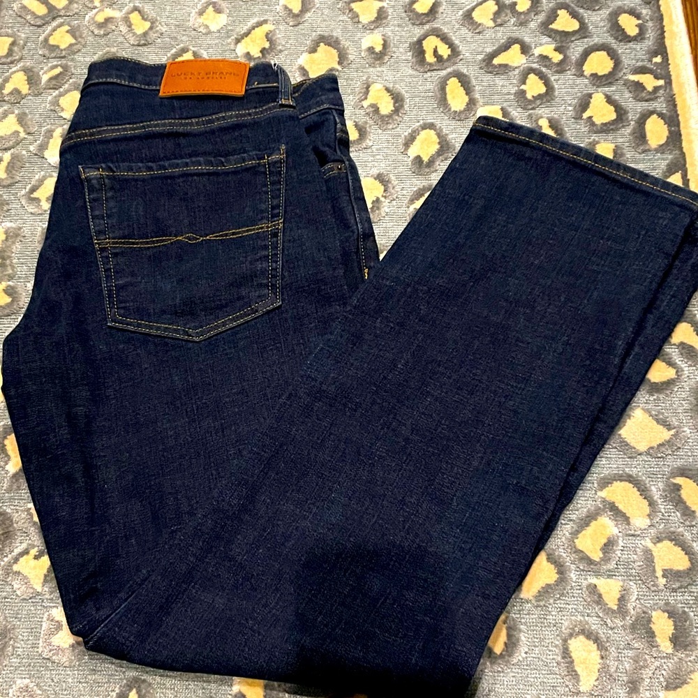 Lucky Brand classic straight cut jeans for men